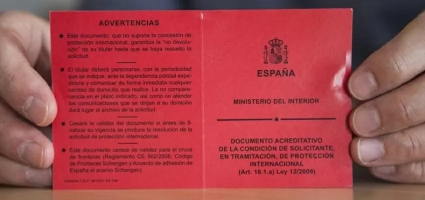 Tarjeta roja asilo politico espana